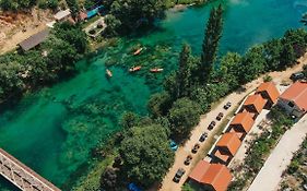 River huts Zrmanja